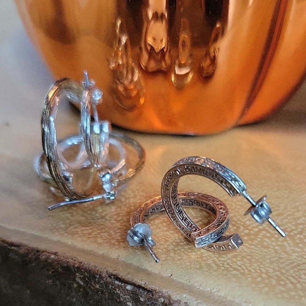 2 Pair 1 -2 Tone ,1 Egyptain Key Pattern